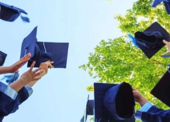 Escuelas piloto podrán tener graduaciones