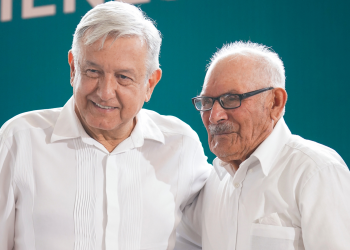 AMLO felicita a los papás de México por el Día del padre