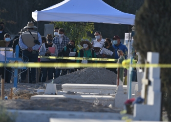 Avanzan exhumaciones al Sur del Estado