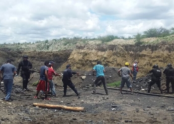 Quedan atrapados siete mineros en mina de Múzquiz, Coahuila
