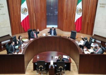 El TEPJF multa a Morena por atribuirse la vacunación anti COVID-19