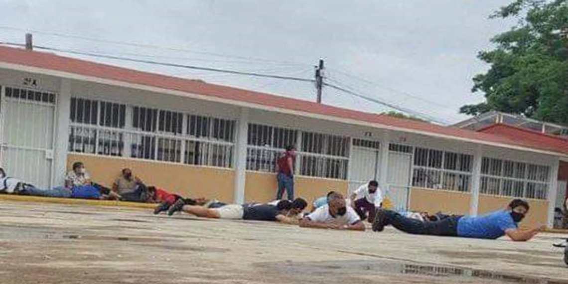 Grupo armado roba boletas en Lagunas, Oaxaca; funcionarios de casilla terminan pecho tierra
