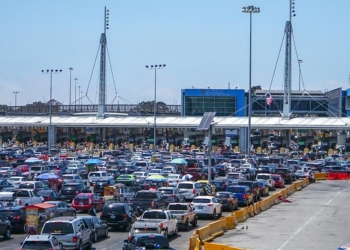 Líderes comerciales acusan discriminación por restricción fronteriza de EU con México