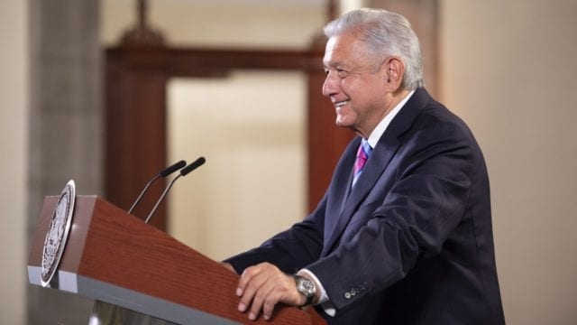 AMLO envía propuesta de Ley de la Armada en la que propone más facultades