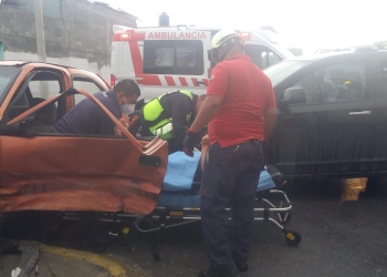 Atrapada en el coche