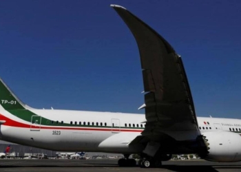 Avión presidencial regresa a México después de un mes en Estados Unidos