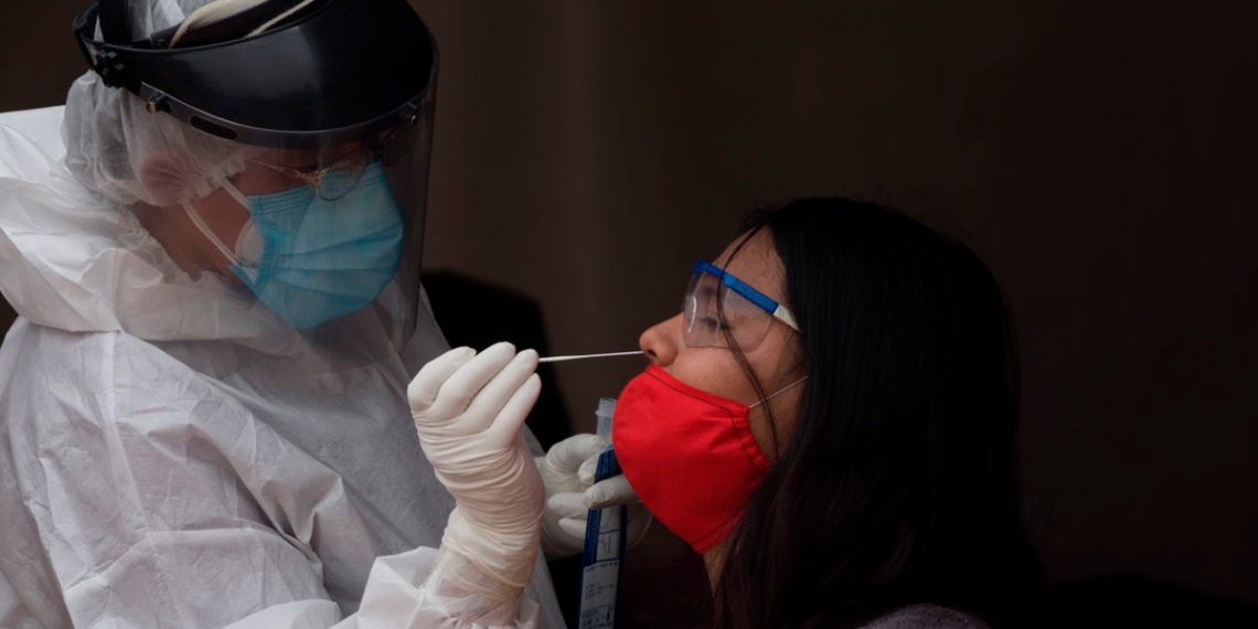 López-Gatell advierte tercera ola de COVID-19 en México tras repunte de casos