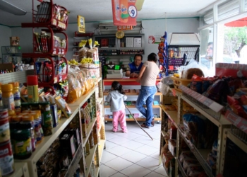 Exhortan a comercios mantener medidas sanitarias para evitar contagios