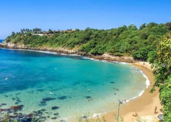 Cierran playas de Puerto Escondido, Oaxaca, por tercera ola de covid