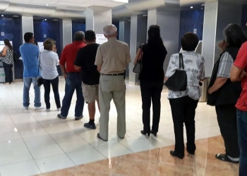CFE establece horarios de atención
