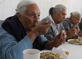 Operan los 13 Comedores del Adulto Mayor en Región Norte