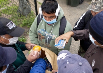 EU comienza la deportación exprés de familias migrantes hacia el sur de México