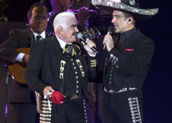 Vicente Fernández pide que lo despidan con esta canción