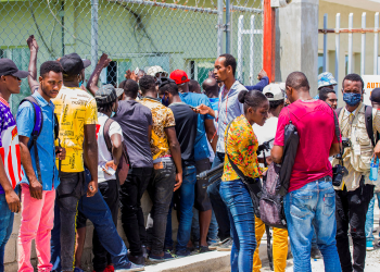 México reanudará próxima semana vuelos de retorno de migrantes haitianos