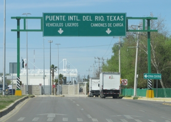 Adelantan reapertura del puente Del Río-Acuña