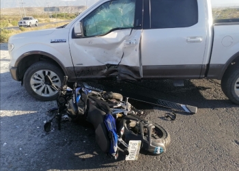 Lesionan de gravedad a un motociclista