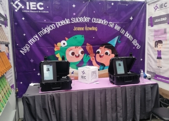 La urna electrónica  presente en la FILC