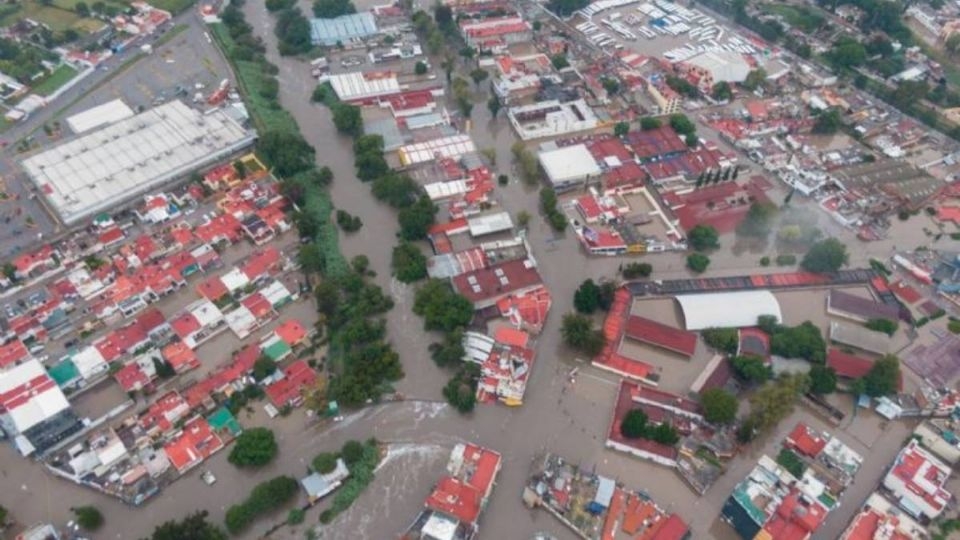 Tula bajo el agua; cerca de 10,000 evacuados