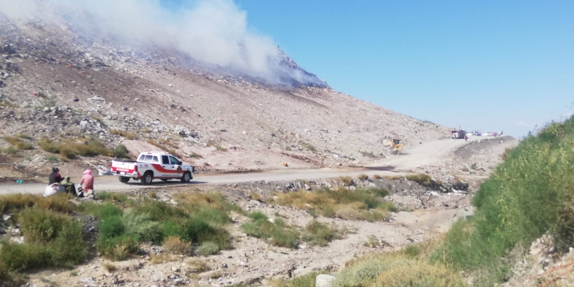 Incendio en el relleno sanitario