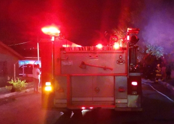 Corto circuito provoca conato de incendio en vivienda