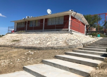 Realizan limpieza en Escuelas