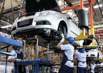 En peligro trabajadores  del sector automotriz