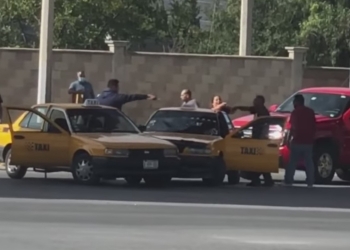 Taxistas de pleito se hacen virales