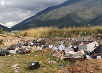 Visitan y dejan su basura en Los Lirios