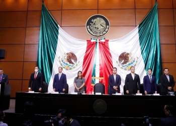 Instalan comisión para analizar reforma eléctrica