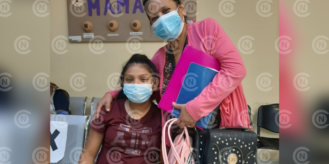Angela María, la primera menor embarazada en recibir vacuna