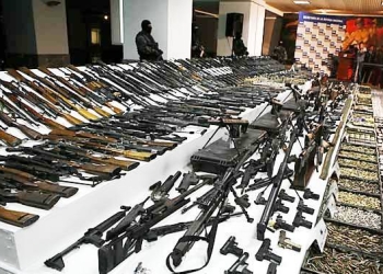 México y EU acuerdan reforzar combate al contrabando de armas