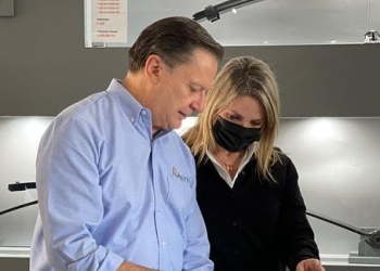 Alcaldesa electa sostiene reunión de trabajo con directivos de Rassini