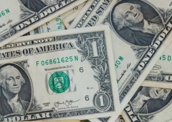Dólar alcanza más de 22 pesos