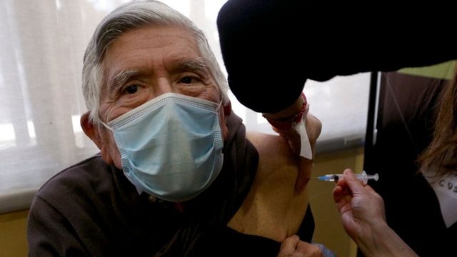 Confirmada tercera dosis de vacuna AntiCovid19 para Adultos Mayores