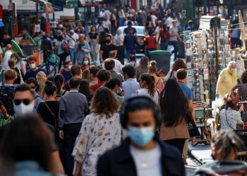 Muertes por COVID-19 cerca de los 5 millones