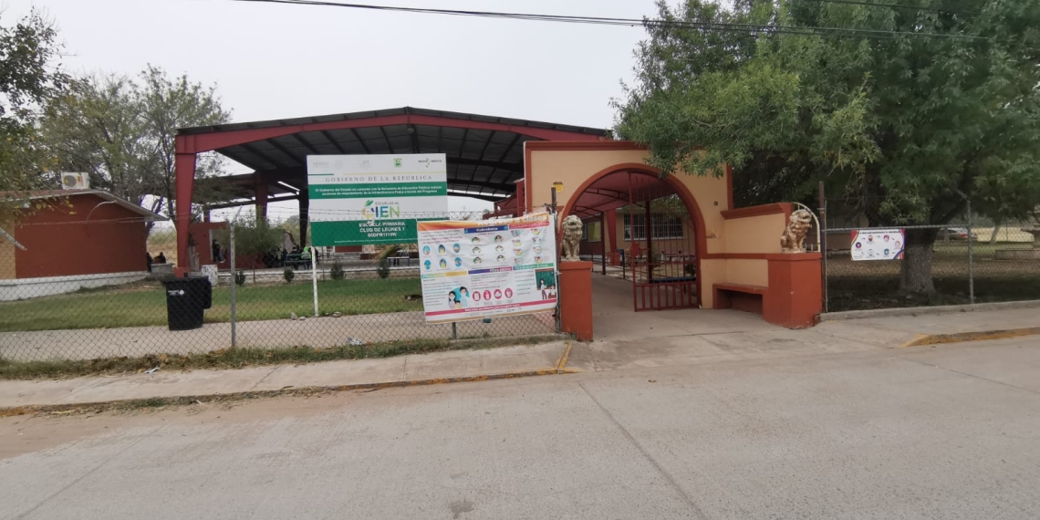 Denuncian robo en escuela primaria Club de Leones #1