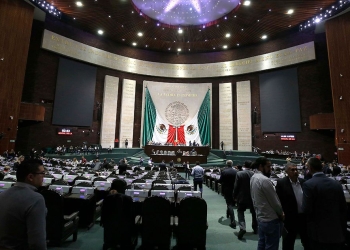 Debate no se pospuso y Reforma Eléctrica va para diciembre