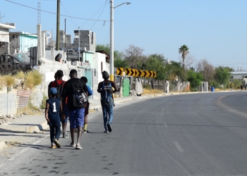 Encuentran haitianos sustento y dejan albergue