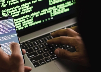 Detienen a un implicado en espionaje con Pegasus