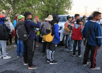 INM abandonó a 16 migrantes en Puebla por “error administrativo”: Segob