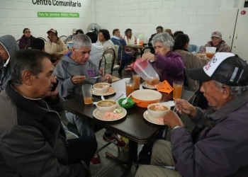 Comedores comunitarios preparan las tradicionales posadas