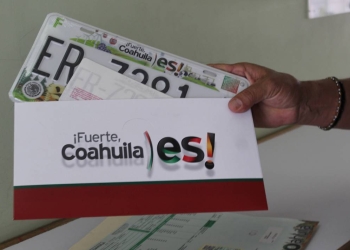 Hasta 50% de descuento en pago de placas durante diciembre