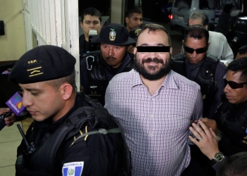 Javier Duarte promueve amparo contra orden de aprehensión; juez decidirá el 23 de diciembre