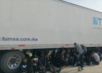 Aseguran a 26 cubanos en garita de Allende