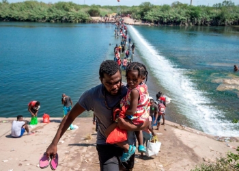 ‘Quédate en México’, el programa que dejará a migrantes por meses en la frontera