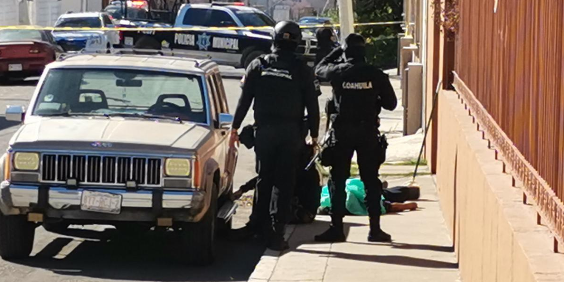 Muere en plena vía pública