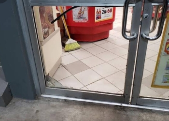 Roban amantes de lo ajeno en dos tiendas de convivencia OXXO