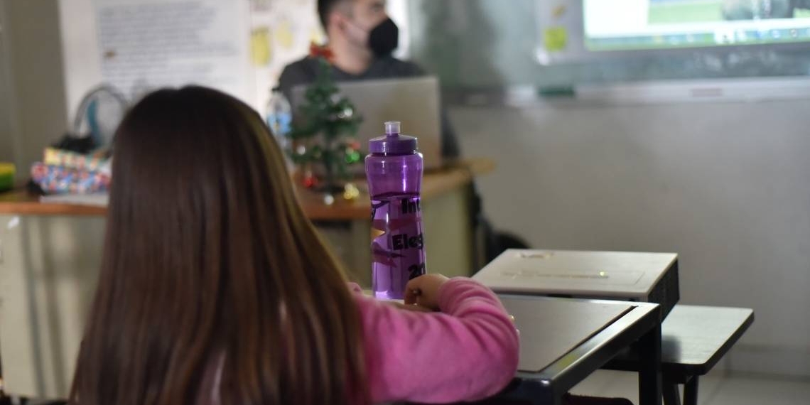 Regresan 81 escuelas a clases presenciales este lunes