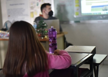 Regresan 81 escuelas a clases presenciales este lunes