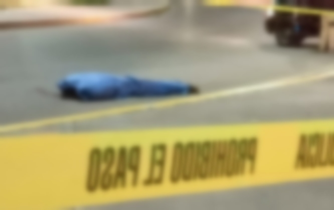 Encuentran a un muerto abajo del Distribuidor
